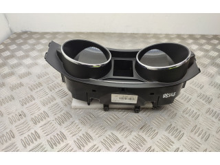 Панель приборов 3T1920841E   Skoda Superb B6 (3T)       