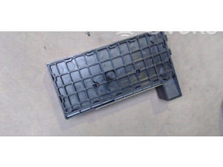 Pojistková skříňka 7H0937550A Volkswagen Multivan T5 2010