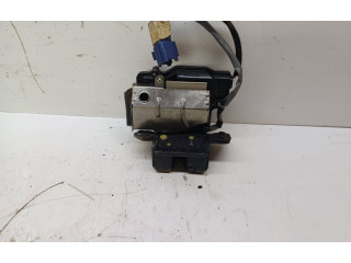 Zámek zadních dveří Toyota Avensis T250 2005