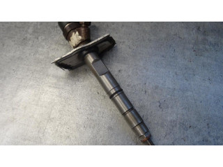 Vstřikovač 057130277M   Audi 100 200 5000 C3     