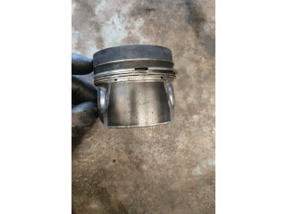  Поршень    Skoda Superb B6 (3T)  