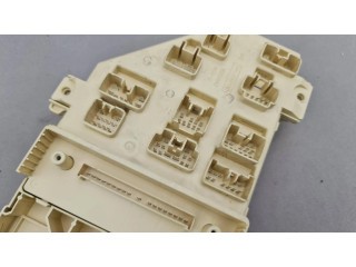 Pojistková skříňka 16238AC Chrysler 300M 1999