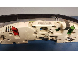 Přístrojová deska Audi A6 S6 C4 4A 1994 88311219