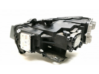 Передняя фара  