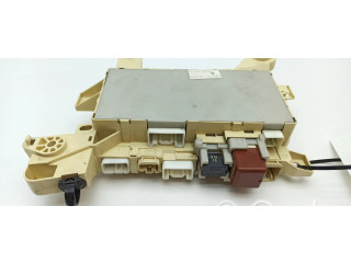 Блок предохранителей 8273050080, 0J220052 Lexus LS 430