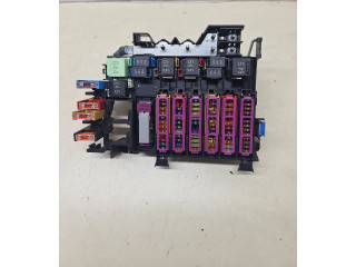   Pojistková skříňka 8X0907468A   Audi A1 2011