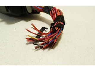 Pojistková skříňka 13222786 Opel Zafira C 2012