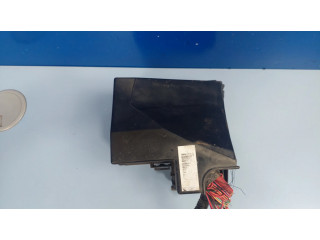 Блок предохранителей 71543150, XW4T14A003E Jaguar S-Type