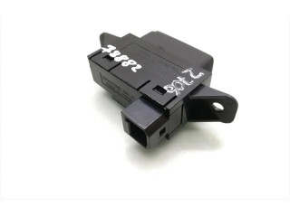 Блок управления ASC 202007561   Chevrolet Cruze