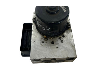 Блок АБС 8671224, 5WK84002   Volvo  V70  2000 - 2004 года