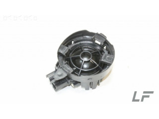 Громкоговоритель (громкоговорители) высокой частоты в передних дверях