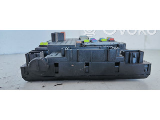 Блок предохранителей 8676391, 12217799   Volvo XC90    