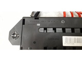 Блок предохранителей 91623221, 91623221 Volvo S80