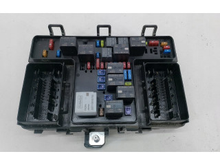 Блок предохранителей LB3T-14D068-CB Ford Ranger