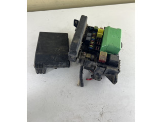 Блок предохранителей 211101368, MR515500 Mitsubishi Outlander