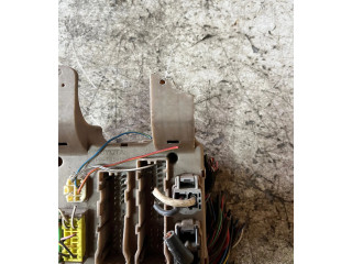 Блок предохранителей  8264113040   Toyota Corolla Verso E121    