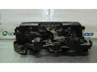 Блок управления климат-контролем    Daihatsu Sirion