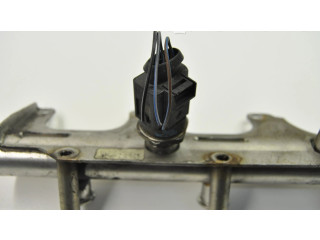 Топливная рампа 06F133317   Audi TT TTS Mk2   для двигателя CESA