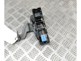 Pojistková skříňka 7154713830, 24382EG002 Nissan Juke II F16 2019