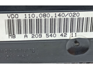 Přístrojová deska Mercedes-Benz CLK A209 C209 2002 A2095404211, 110080140