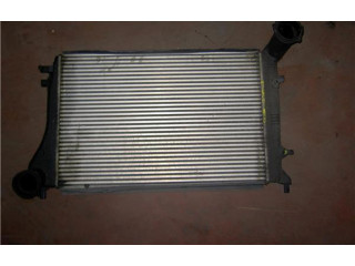 Радиатор интеркулера 1K0145803j Skoda Octavia Mk2 (1Z)