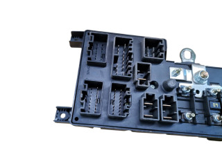 Ящик предохранителей (комплект) 518322326, 8637841   Volvo V70