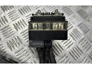 Блок предохранителей 7154722330   Mercedes-Benz W470    