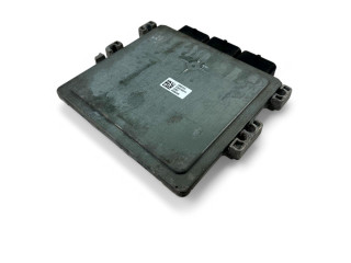 Блок управления двигателем Блок управления 31355669, S180134102B   Volvo V70