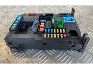 Блок предохранителей 9819850080, E1172508 Peugeot 2008 I