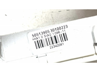 Дисплей 50513905, 30100223 Alfa Romeo Giulietta