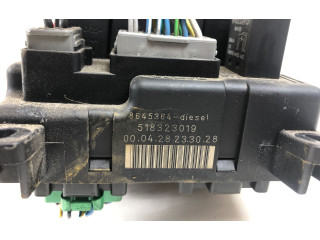 Блок предохранителей 518323019, 8645364 Volvo V70