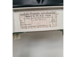 Панель приборов 685100000 Dacia Solenza