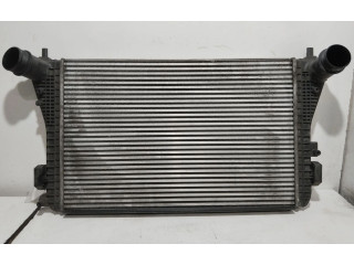 Интеркулер 1K0145803L Skoda Octavia Mk2 (1Z)