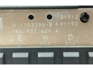 Блок предохранителей  1K0937629A, 0090012   Skoda Yeti (5L)    