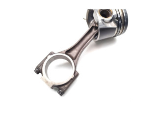 Píst AVB Audi A4 S4 B6 8E 8H