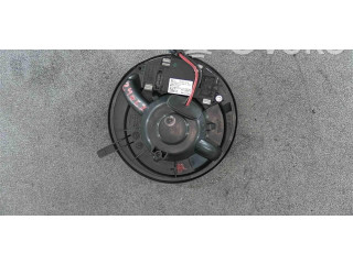 Вентилятор печки Skoda Octavia Mk2 (1Z)