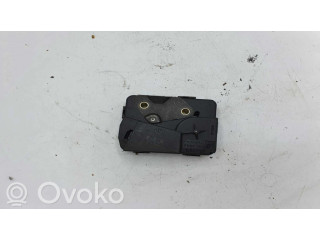 Замок заднего стекла