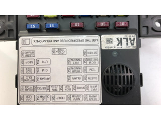 Блок предохранителей  95974313   Chevrolet Spark    