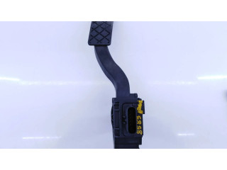 Педаль акселератора