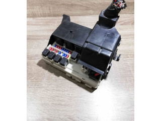 Pojistková skříňka 7154708230, 284B97Y000 Nissan Murano Z50 2002