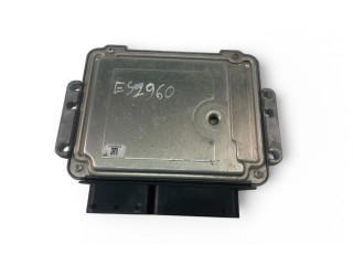 Блок управления двигателем Блок управления 31331540, 0261S06611   Volvo V70