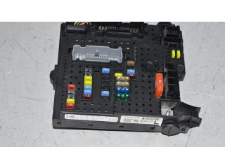 Блок предохранителей 30732769   Volvo S60    