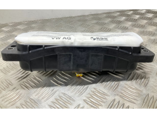 Подушка безопасности пассажира 8V0880204E Skoda Octavia Mk3 (5E)