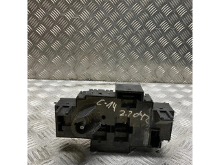   Pojistková skříňka    Mercedes-Benz C W205 2017