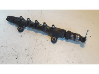 Топливная рампа 8945860010   Toyota Avensis T250 2.2 