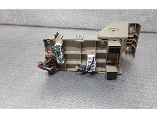 Блок предохранителей 82201FG010 Subaru Forester SH