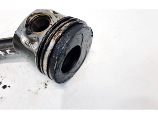  Поршень с шатуном    Skoda Octavia Mk2 (1Z)  