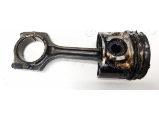 Píst Volkswagen PASSAT B5.5