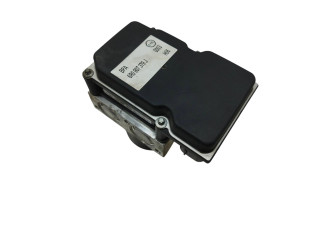 Блок АБС 6R0907379J, 6R0614117F Skoda Fabia Mk2 (5J) 2007 - 2014 года