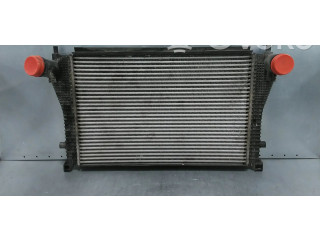 Интеркулер 5Q0145803S, 5Q0145803AA Volkswagen Golf VII
